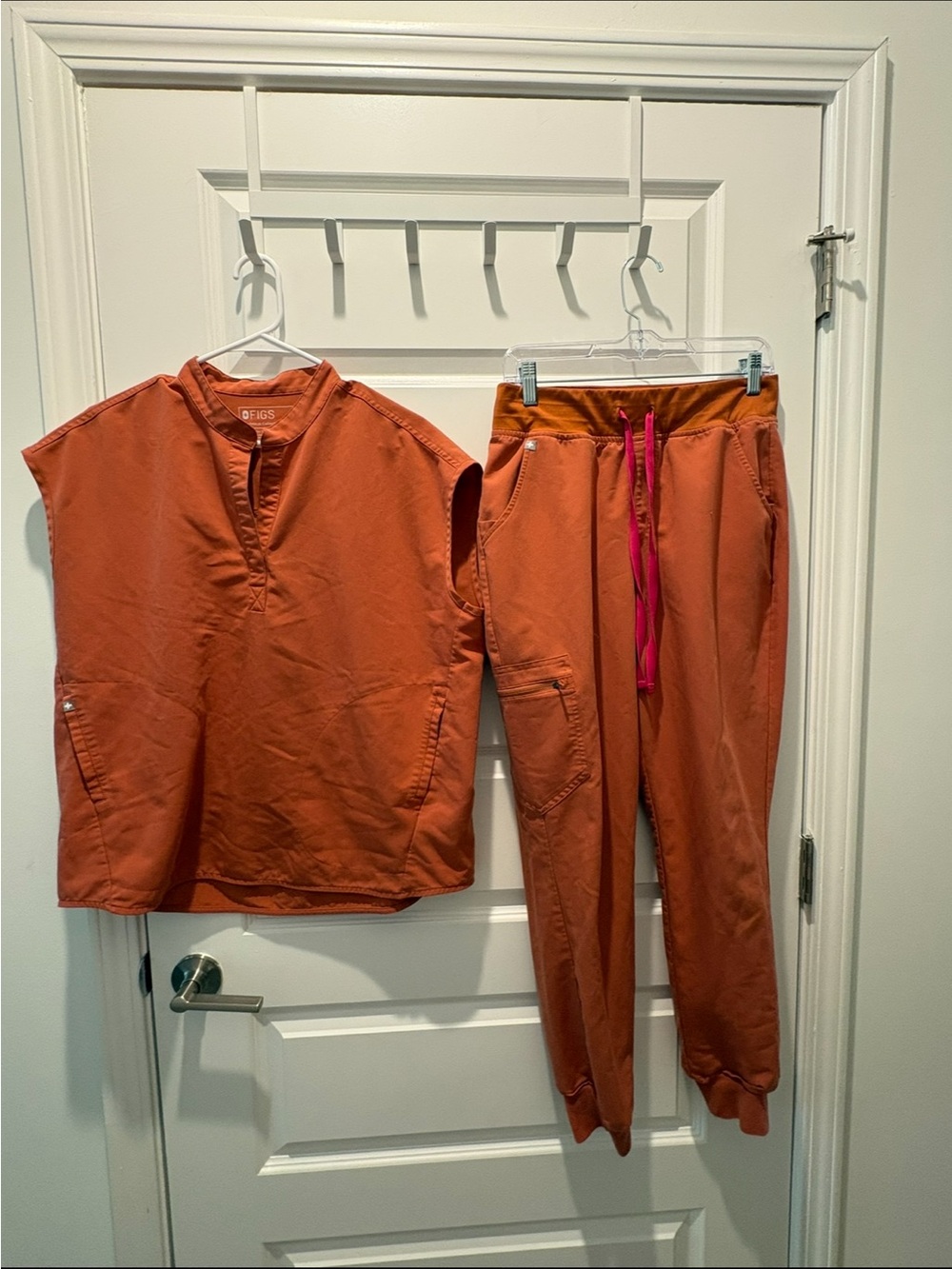 Figs Women's Burnt Orange Sleeveless Scrub Top & Joggers with Pink Drawstring